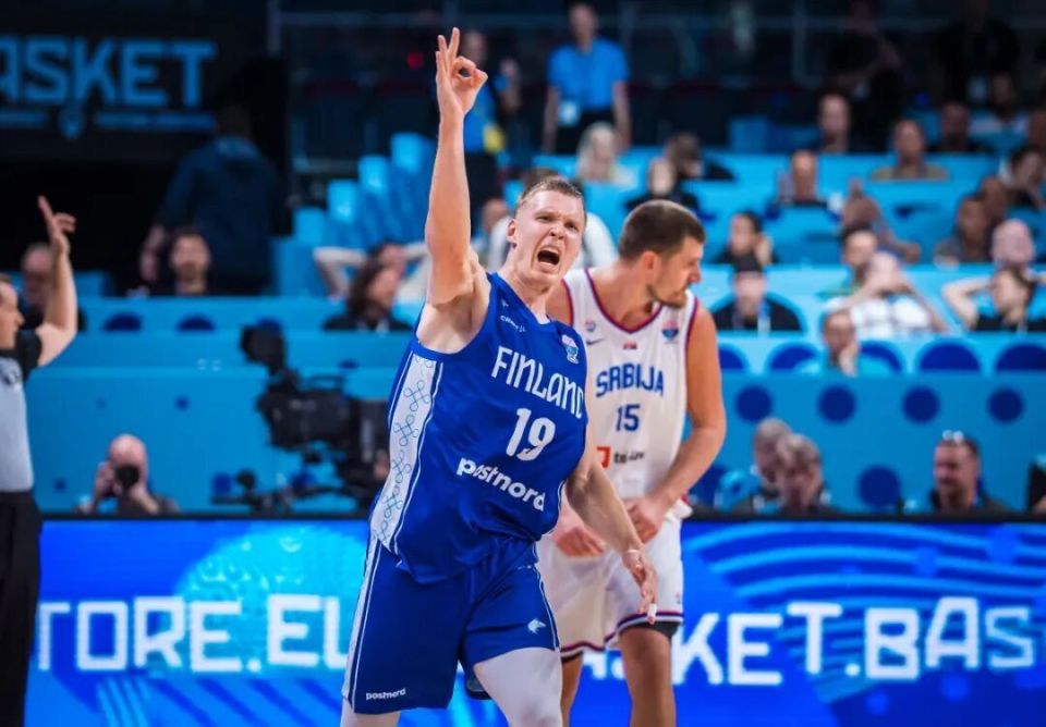 第一节就用, 的大前锋詹 第一节就用, 的大前锋詹