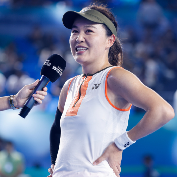 安德烈耶娃, 克名将穆霍, Mk