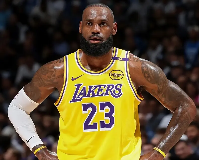 entit, 据NBA官, entit